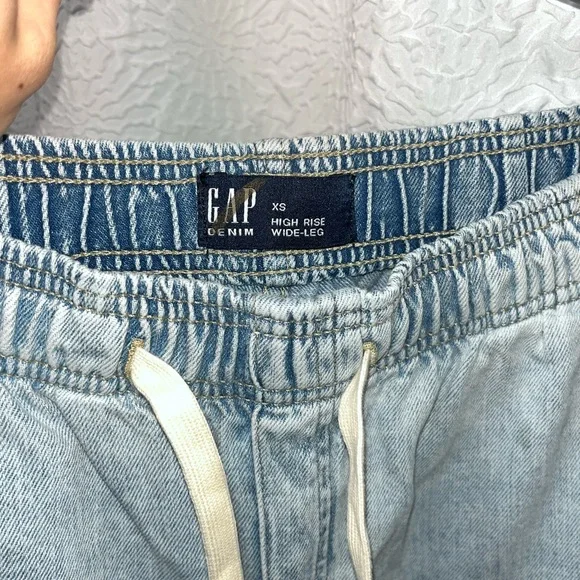 GAP High Rise Wide Leg Pull on Jeans - Picture 9 of 10